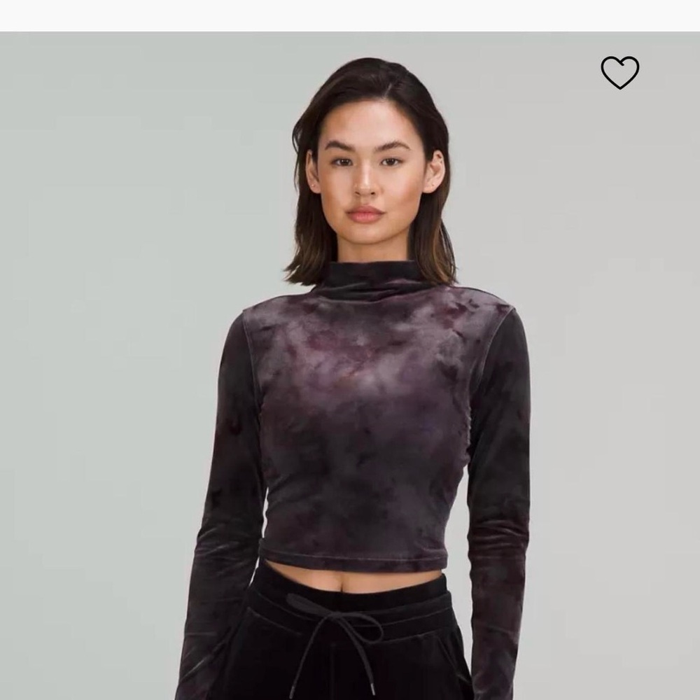 Lululemon Black and Purple Fitted Long Sleeve Crop Top